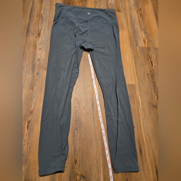 Athleta Gray High-Waisted Leggings with Seamless Design - Picture 5 of 9